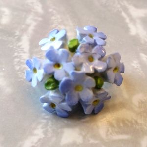 Vintage floral brooch.